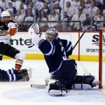 Kesler nets two; Ducks complete sweep of Jets