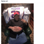 Adrian Peterson’s agent trolls, confuses Vikings fans by wearing Bucs hat