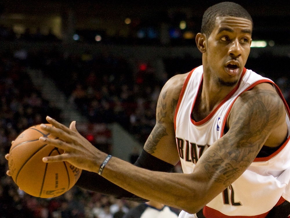 LaMarcus Aldrige (POR) returned from injury as Portland chase better playoff positioning