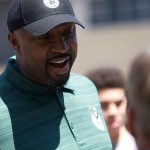 Former NBA All-Star Vin Baker is training to manage a Starbucks