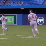 Mike Pelfrey mimics Brian Dozier’s every move during pregame warm-ups