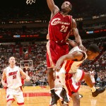 Dunk History: LeBron James rises up and Damon Jones gets ‘banged on’